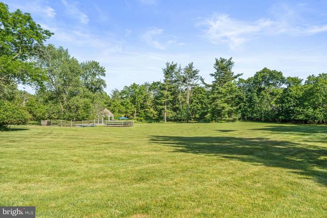 29 BEDENS BROOK RD, Skillman, NJ 08558