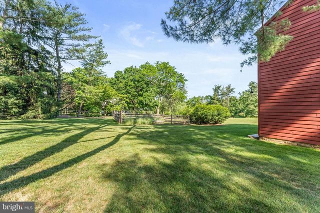29 BEDENS BROOK RD, Skillman, NJ 08558