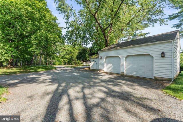 29 BEDENS BROOK RD, Skillman, NJ 08558