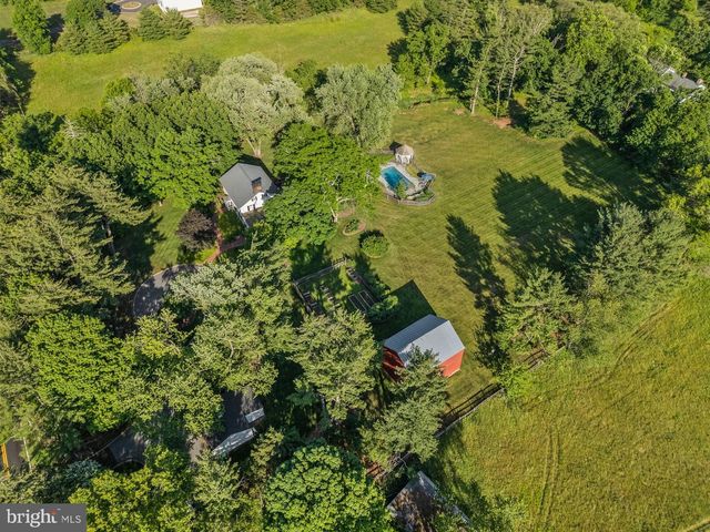 29 BEDENS BROOK RD, Skillman, NJ 08558