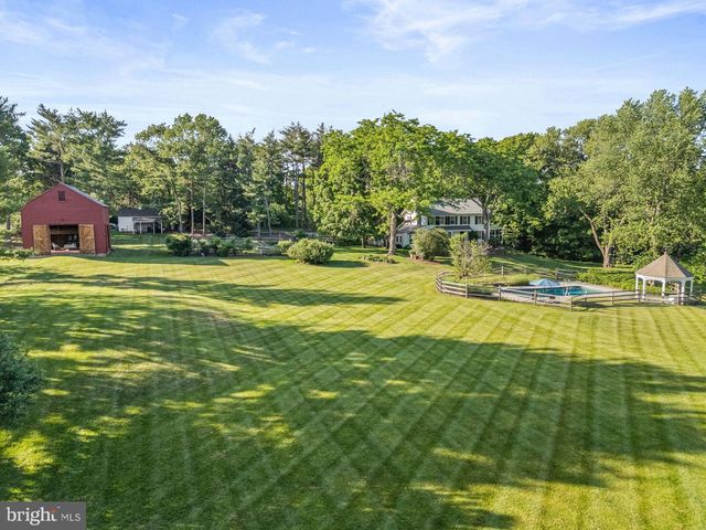 29 BEDENS BROOK RD, Skillman, NJ 08558