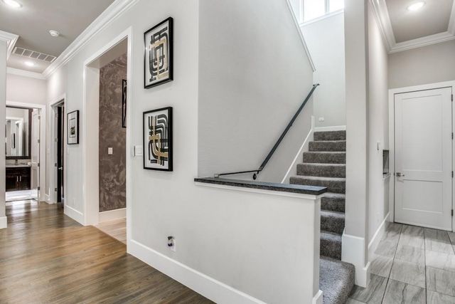 6813 Woodland Hills Drive, North Richland Hills, TX 76182