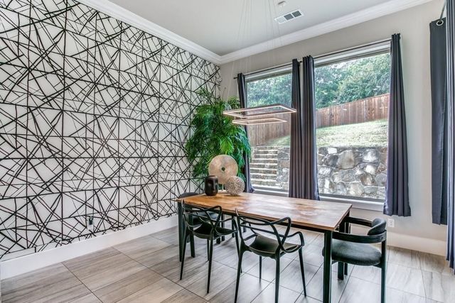 6813 Woodland Hills Drive, North Richland Hills, TX 76182