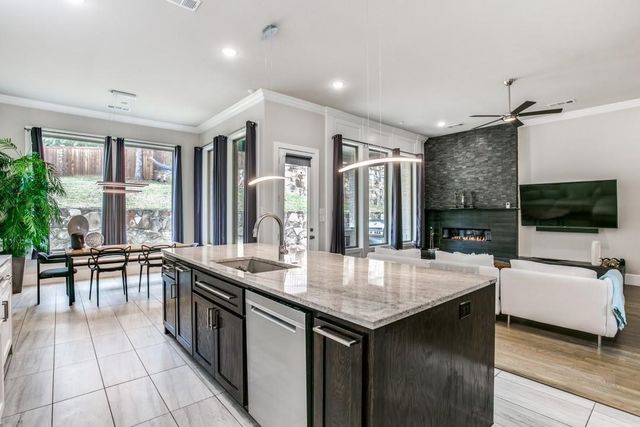 6813 Woodland Hills Drive, North Richland Hills, TX 76182