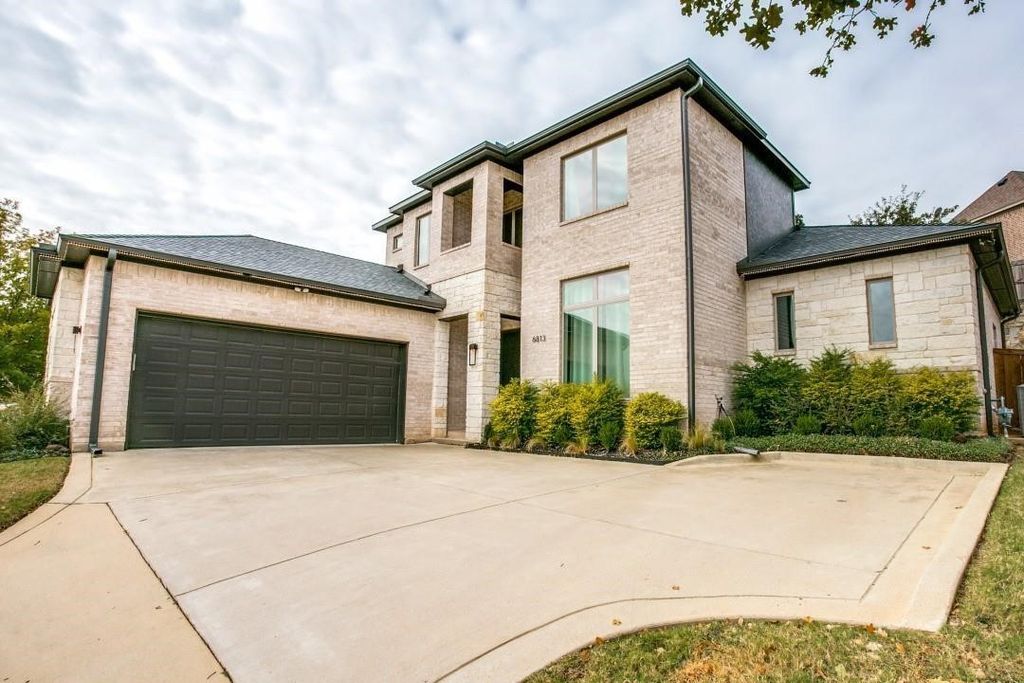 6813 Woodland Hills Drive, North Richland Hills, TX 76182