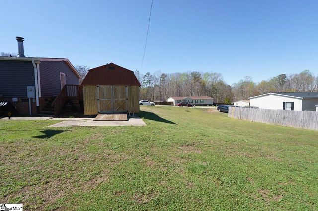 2 Raisinwood Drive, Simpsonville, SC 29681