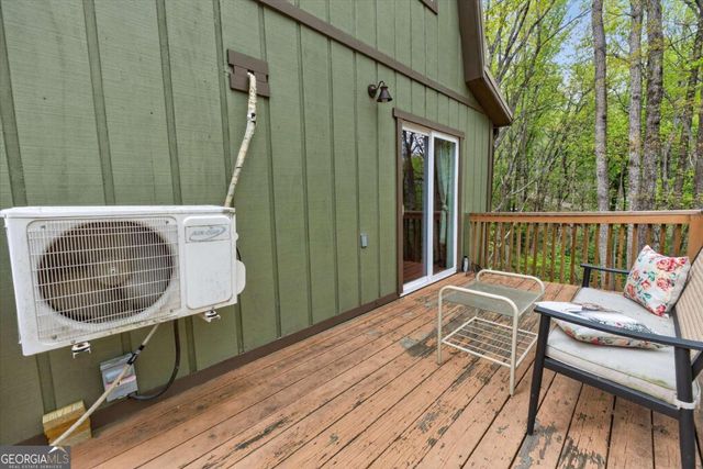 44 Acorn Trail, Cleveland, GA 30528