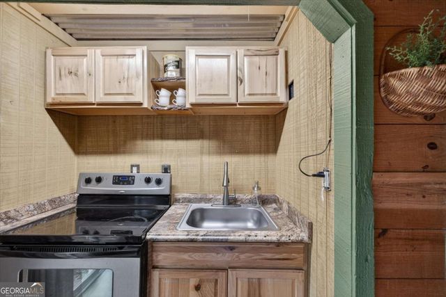 44 Acorn Trail, Cleveland, GA 30528