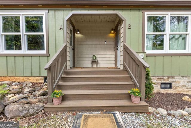 44 Acorn Trail, Cleveland, GA 30528