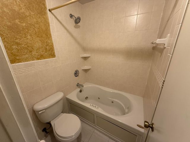 7585 Courtyard Run W, Boca Raton, FL 33433
