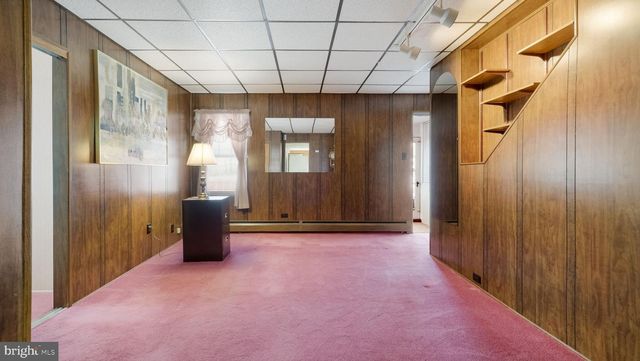 1902 TRENTON AVE, Bristol, PA 19007