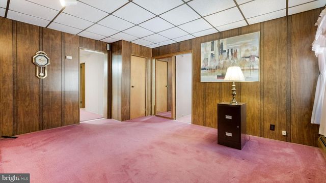 1902 TRENTON AVE, Bristol, PA 19007