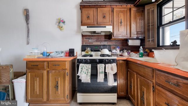 1902 TRENTON AVE, Bristol, PA 19007