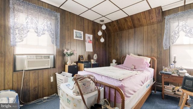 1902 TRENTON AVE, Bristol, PA 19007