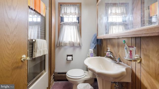 1902 TRENTON AVE, Bristol, PA 19007