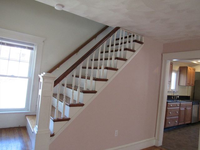 49 Vassall St, Quincy, MA 02170