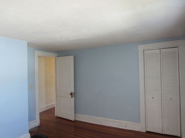 49 Vassall St, Quincy, MA 02170