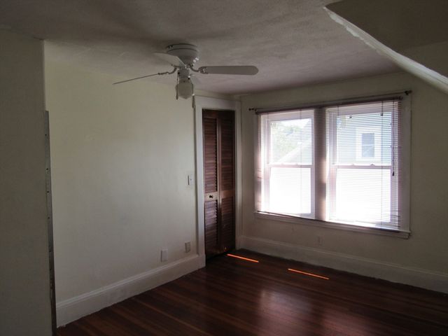 49 Vassall St, Quincy, MA 02170