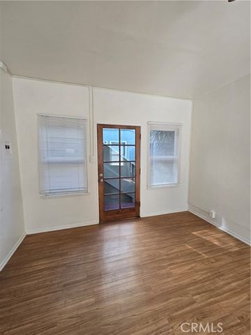 942 E 2nd 6, Long Beach, CA 90802