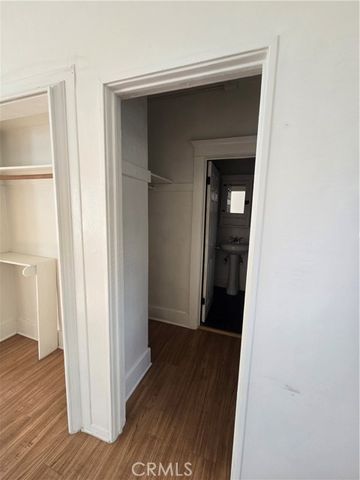 942 E 2nd 6, Long Beach, CA 90802