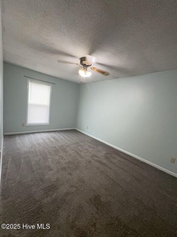 110 Birch Road, Jacksonville, NC 28546