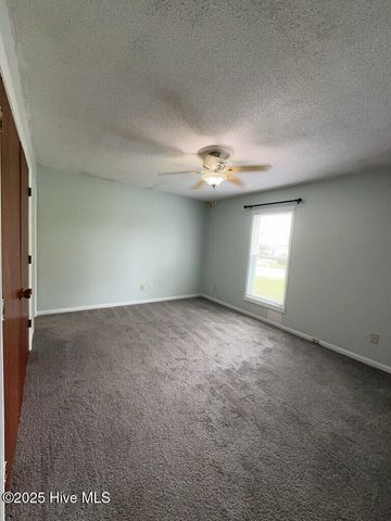 110 Birch Road, Jacksonville, NC 28546
