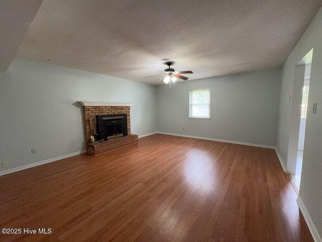 110 Birch Road, Jacksonville, NC 28546