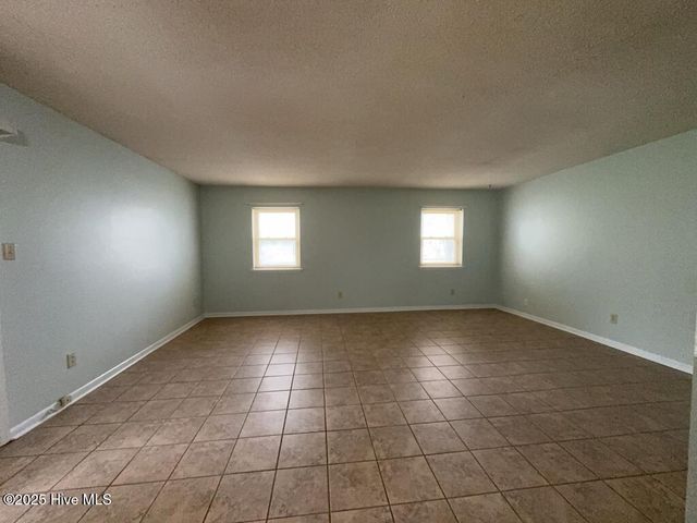 110 Birch Road, Jacksonville, NC 28546