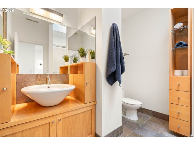 1420 Ne 16TH Ave, Portland, OR 97232