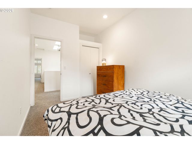 1420 Ne 16TH Ave, Portland, OR 97232