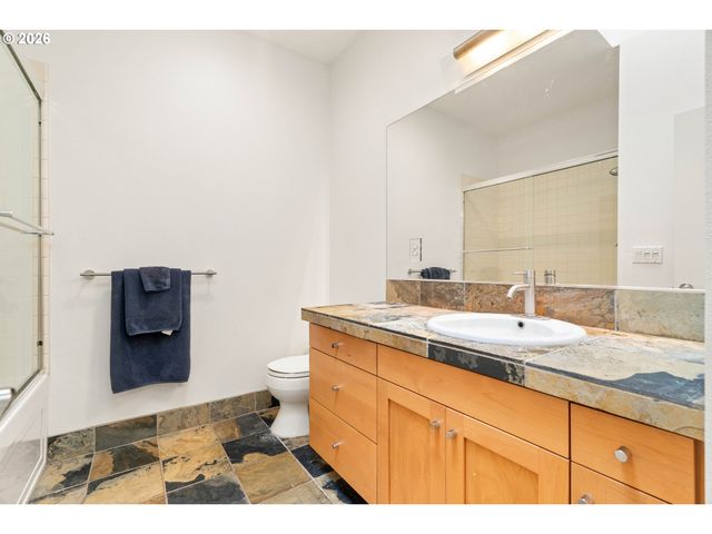 1420 Ne 16TH Ave, Portland, OR 97232