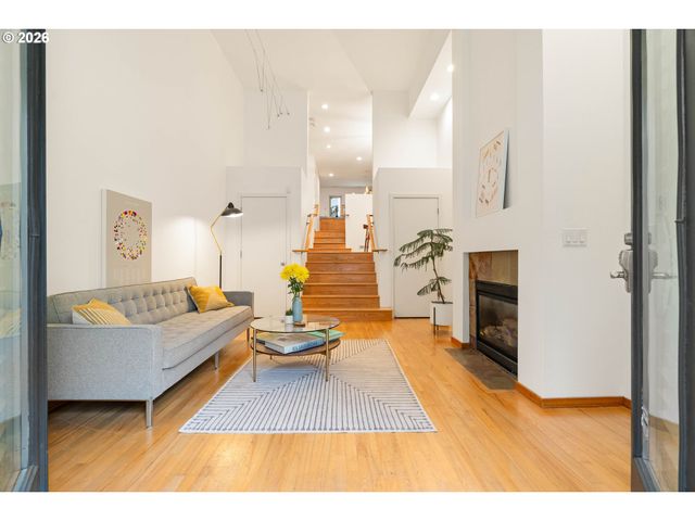 1420 Ne 16TH Ave, Portland, OR 97232