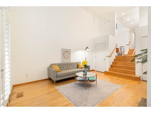 1420 Ne 16TH Ave, Portland, OR 97232