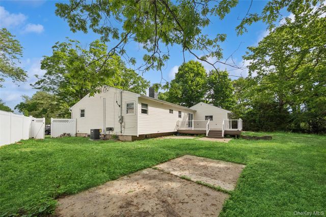 53 Longworth Avenue, Dix Hills, NY 11746
