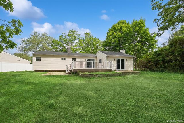 53 Longworth Avenue, Dix Hills, NY 11746
