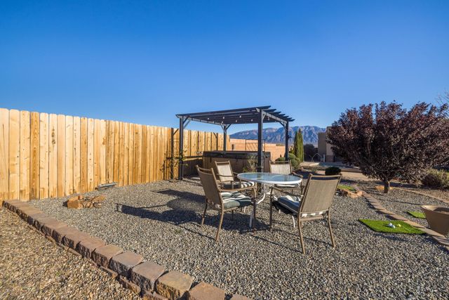 2177 Chihuahua Road NE, Rio Rancho, NM 87144