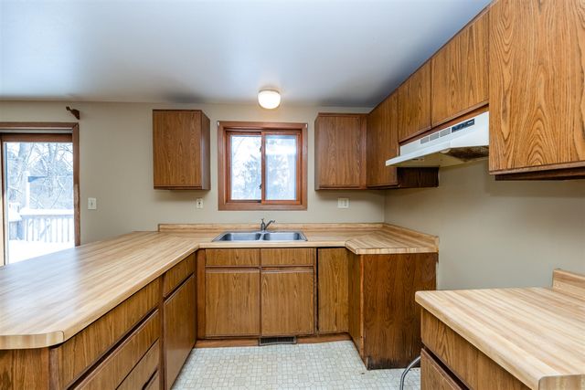 12843 S Wolcott Avenue, Sawyer, MI 49125