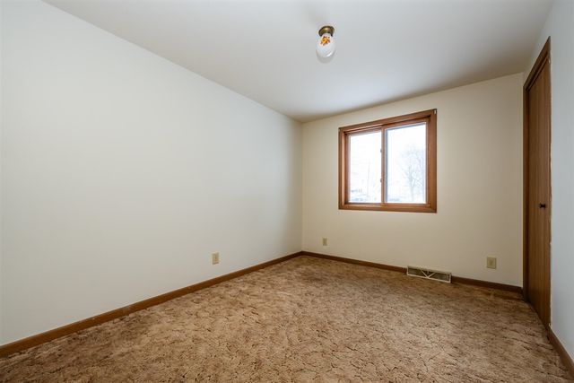 12843 S Wolcott Avenue, Sawyer, MI 49125