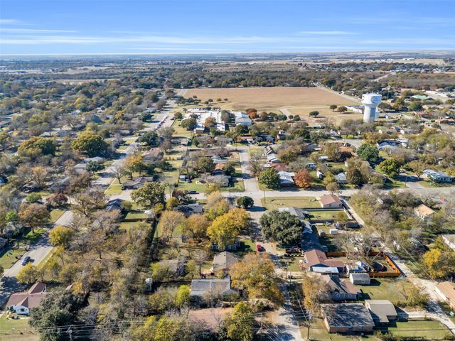 603 Lilly Street, Cleburne, TX 76033