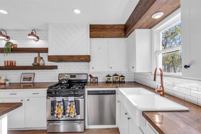 603 Lilly Street, Cleburne, TX 76033