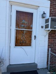 12 Court C Court Bdlg 61, Bridgeport, CT 06610
