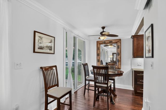 102 Half Moon Circle F2, Hypoluxo, FL 33462