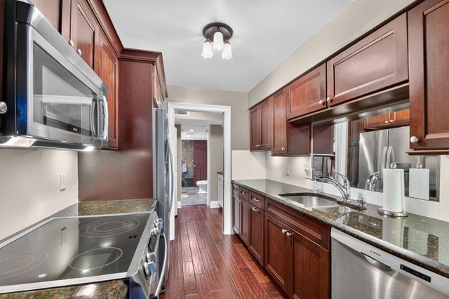 102 Half Moon Circle F2, Hypoluxo, FL 33462