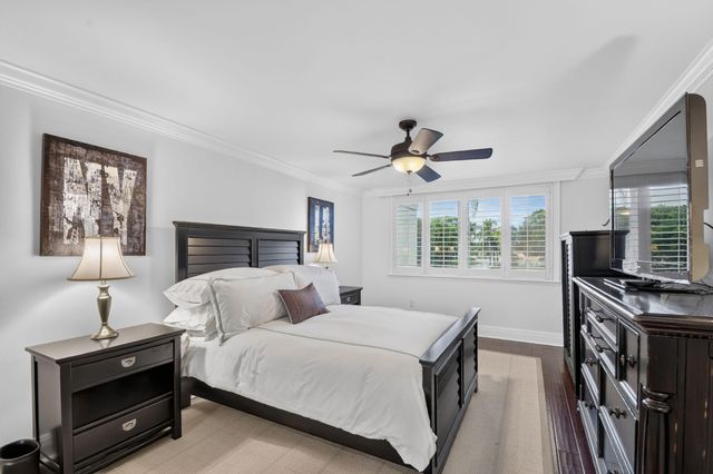 102 Half Moon Circle F2, Hypoluxo, FL 33462
