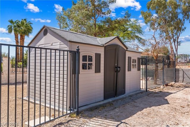 1132 Eastridge Way, Las Vegas, NV 89110