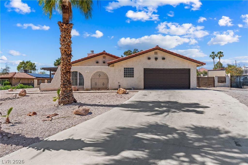 1132 Eastridge Way, Las Vegas, NV 89110