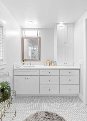 817 Main Street, Huntington Beach, CA 92648