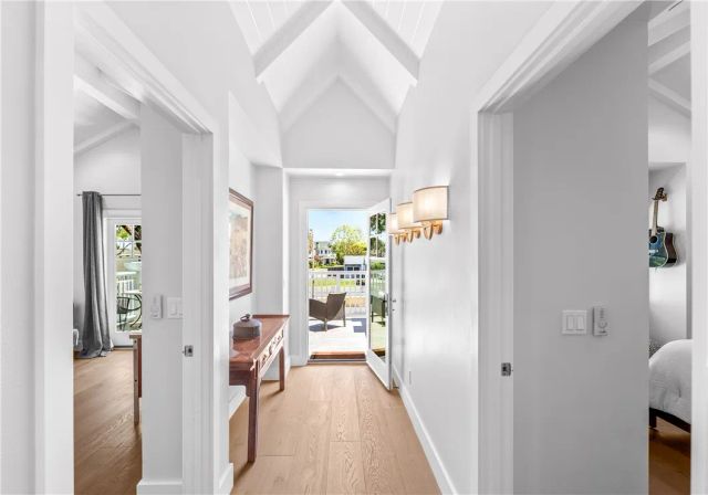 817 Main Street, Huntington Beach, CA 92648