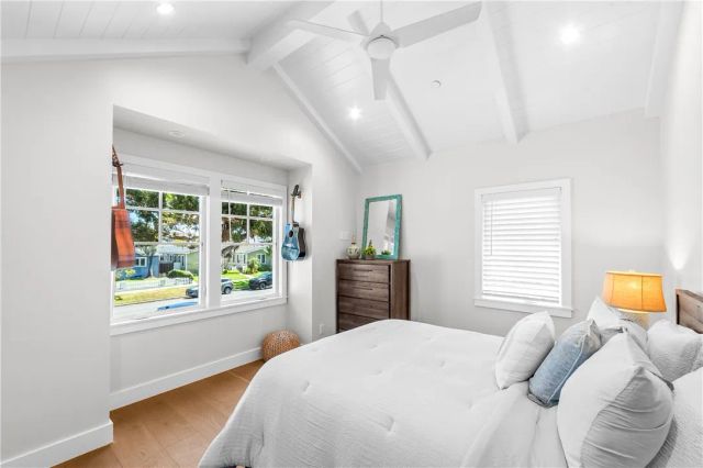 817 Main Street, Huntington Beach, CA 92648