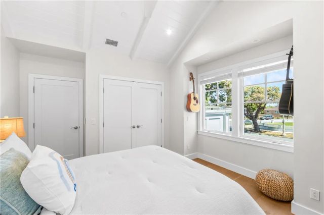 817 Main Street, Huntington Beach, CA 92648